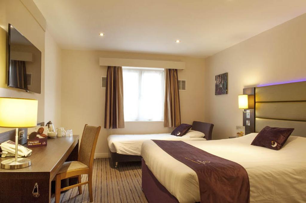 Premier Inn Aberdeen Airport - Dyce Quarto foto