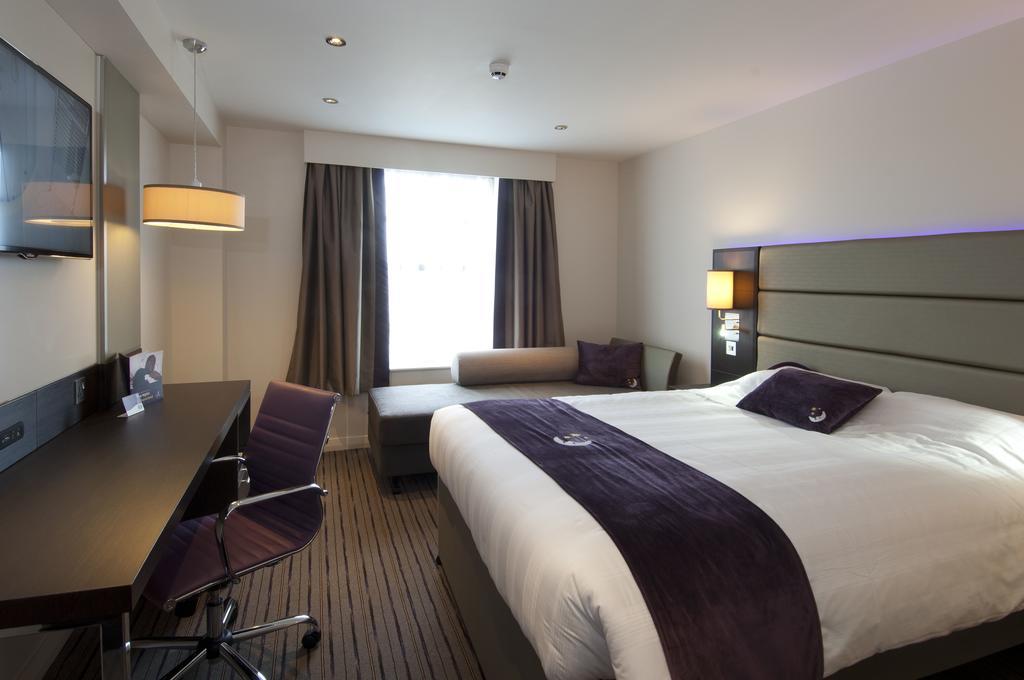 Premier Inn Aberdeen Airport - Dyce Quarto foto
