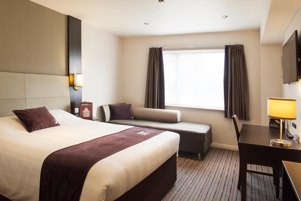 Premier Inn Aberdeen Airport - Dyce Quarto foto