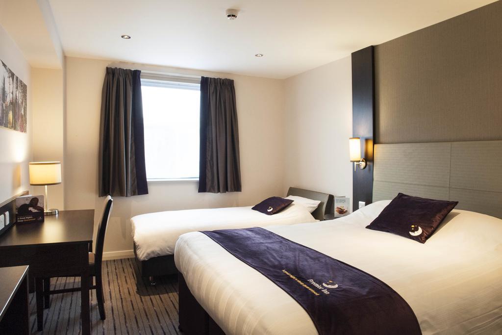 Premier Inn Aberdeen Airport - Dyce Quarto foto